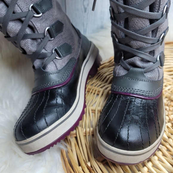 Sorel Tivoli High Snow Boot Size 7 - Picture 9 of 16